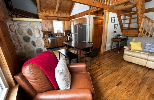 Slatyfork Farm Cabin | 11 Beech - Cozy, Pet-Friendly Cabin!
