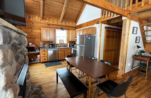 Slatyfork Farm Cabin | 11 Beech - Cozy, Pet-Friendly Cabin!