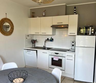 Hardelot-Plage Apartment | 11 Les Pins Penchés