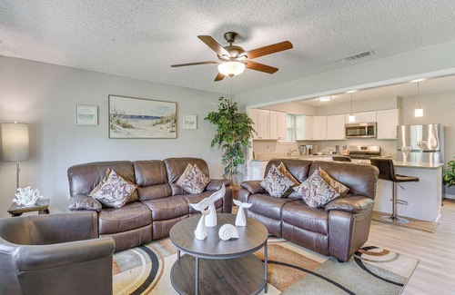 Foley Cottage | 11 Mi to Beaches: Peaceful Foley Home w/Yard