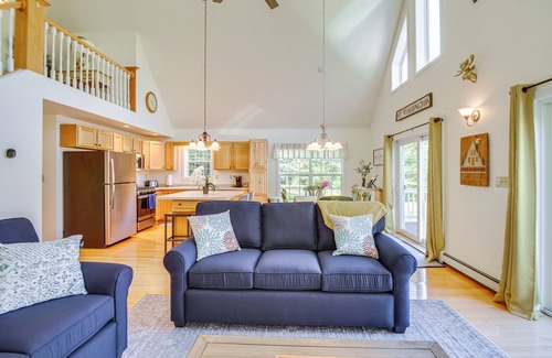Conway House | 11 Mi to Cranmore Mtn: Resort Home w/Game Room