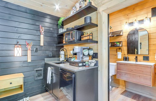 Athol Apartment | 11 Mi to Lake Pend Oreille: Wooded Cabin Escape!