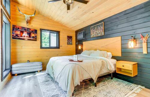 Athol Apartment | 11 Mi to Lake Pend Oreille Wooded Cabin Escape!