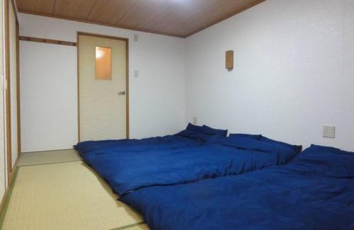 Nishi Apartment | 11 min to USJ, 6 min to Nanba, 3R house for max 9