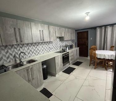 Berea Apartment | 11 on CROMPTON OVERPORT 786