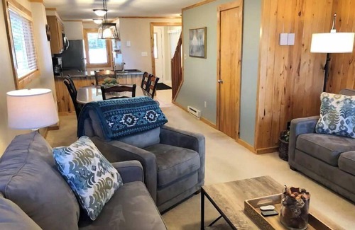 Snowshoe Condo | 11 Powderidge, Snowshoe, WV - Slopeside Serenity