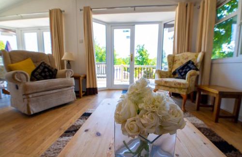 Hastings Resort | 11 The Oaks - Lodge - Coghurst Hall - Hastings
