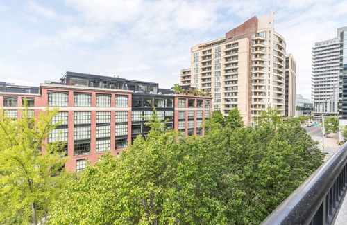 Rosslyn Apartment | 112 m² Apartment ∙ 2 bedrooms ∙ 6 guests