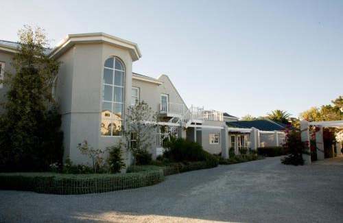 Westcliff Apartment | 11 WESTCLIFF RENTALS