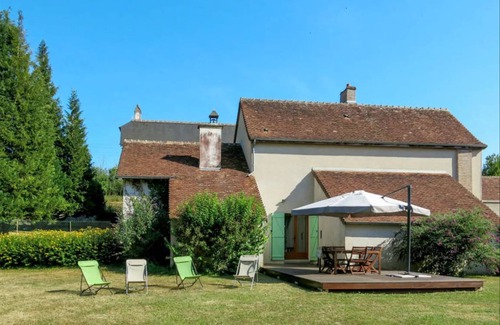 Saint-Romain-sur-Cher House | 110 m² House ∙ 3 bedrooms ∙ 6 guests