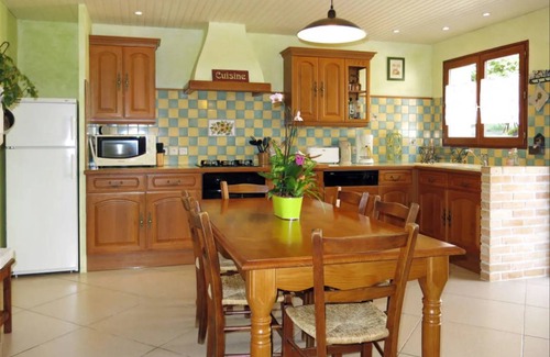 Saint-Romain-sur-Cher House | 110 m² House ∙ 3 bedrooms ∙ 6 guests