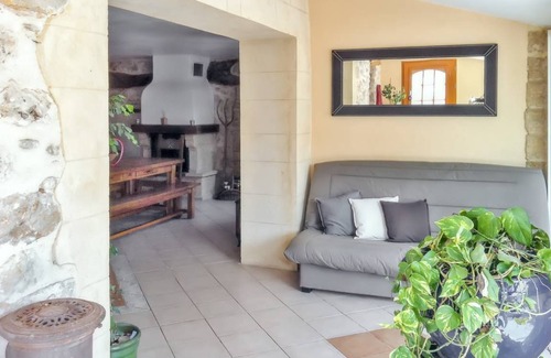 Saint-Victor-la-Coste House | 110 m² House ∙ 3 bedrooms ∙ 12 guests