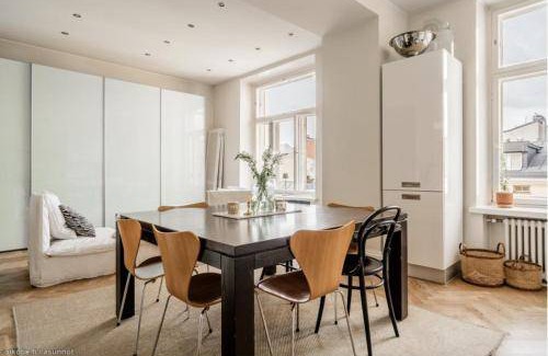 Kaartinkaupunki Apartment | 110 m² Apartment ∙ 2 bedrooms ∙ 5 guests