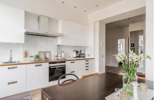Kaartinkaupunki Apartment | 110 m² Apartment ∙ 2 bedrooms ∙ 5 guests
