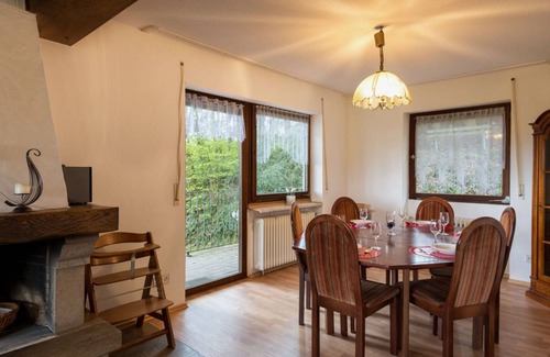 Immerath Apartment | 110 m² Apartment ∙ 1 bedroom ∙ 7 guests