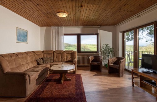 Immerath Apartment | 110 m² Apartment ∙ 1 bedroom ∙ 7 guests