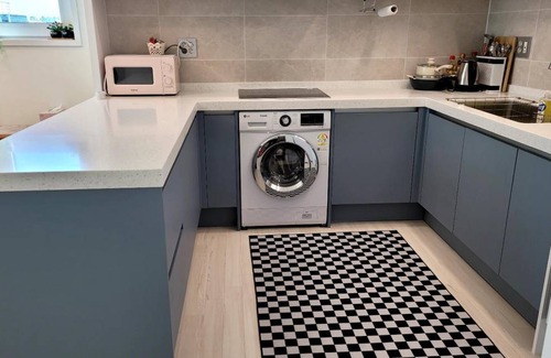 Seongnae-dong Apartment | 110 m² Apartment ∙ 1 bedroom ∙ 5 guests