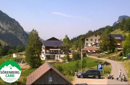 Fluehli Apartment | 110 m² Apartment ∙ 3 bedrooms ∙ 10 guests