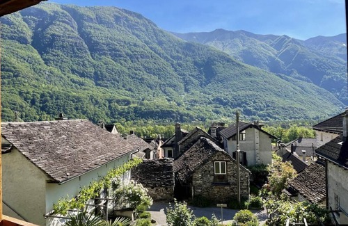 Aurigeno Apartment | 110 m² Apartment ∙ 3 bedrooms ∙ 8 guests