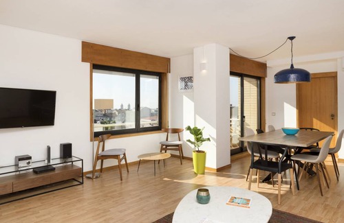 Paranhos Apartment | 110 m² Apartment ∙ 3 bedrooms ∙ 8 guests