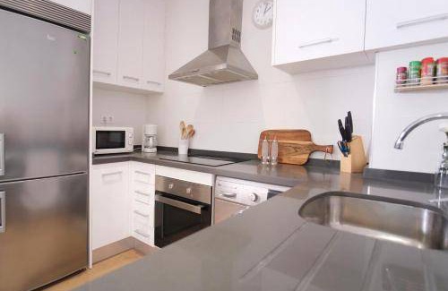 Nou Moles Apartment | 110 m² Apartment ∙ 3 bedrooms ∙ 9 guests
