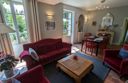 Yevre-le-Chatel Cottage | 110 m² Cabin ∙ 3 bedrooms ∙ 6 guests