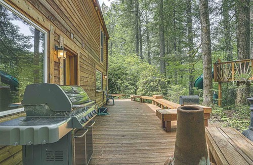 Rhododendron Cabin | 110 m² Cabin ∙ 2 bedrooms ∙ 4 guests