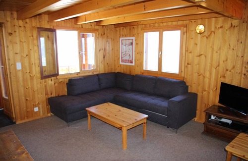 Salins Ski Chalet | 110 m² Chalet ∙ 5 bedrooms ∙ 8 guests