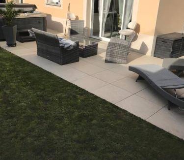 Andrezieux-Boutheon Villa | 110 m² Villa ∙ 2 bedrooms ∙ 4 guests
