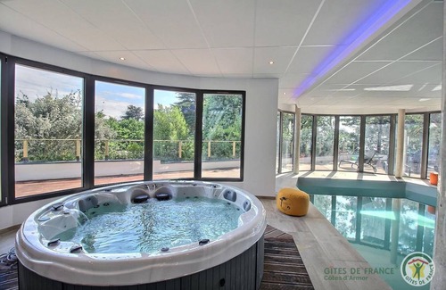 Trebeurden House | 110 m² Gîte ∙ 3 bedrooms ∙ 6 guests