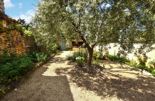 Villes-sur-Auzon House | 110 m² House ∙ 2 bedrooms ∙ 4 guests