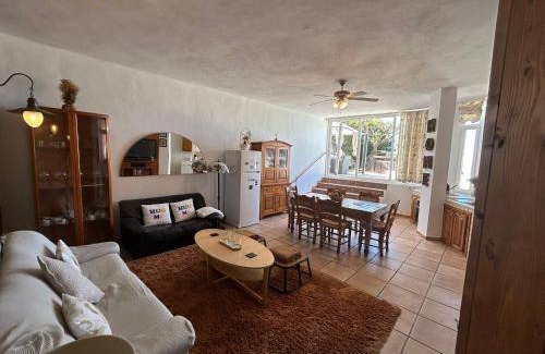 La Quinta House | 110 m² House ∙ 2 bedrooms ∙ 4 guests