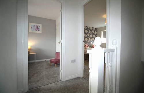 Ashington House | 110 m² House ∙ 2 bedrooms ∙ 4 guests