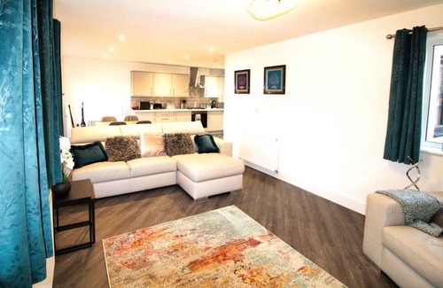 Ridgeway House | 110 m² House ∙ 2 bedrooms ∙ 4 guests