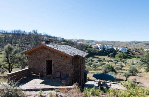 Moitas House | 110 m² House ∙ 2 bedrooms ∙ 5 guests