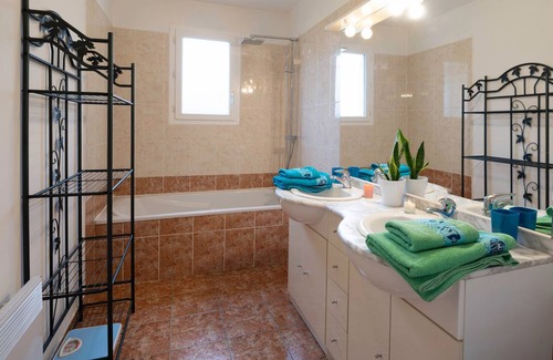 Golfech House | 110 m² House ∙ 3 bedrooms ∙ 6 guests