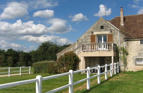 Poligny House | 110 m² House ∙ 3 bedrooms ∙ 7 guests
