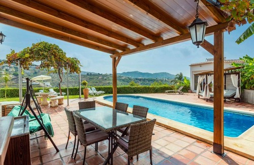 Canillas de Albaida House | 110 m² House ∙ 3 bedrooms ∙ 6 guests