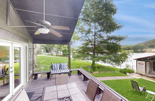 Saratoga Point House | 110 m² House ∙ 2 bedrooms ∙ 8 guests