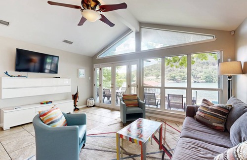 Saratoga Point House | 110 m² House ∙ 2 bedrooms ∙ 8 guests
