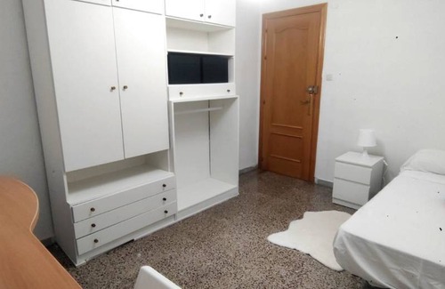 Almeria Centro Resort | 110 m² Private room ∙ 1 bedroom ∙ 6 guests