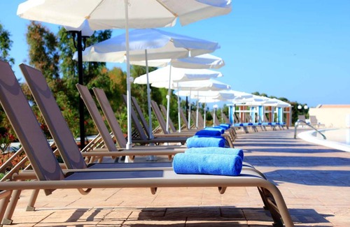 Notos Resort | 110 m² Resort ∙ 2 bedrooms ∙ 127 guests