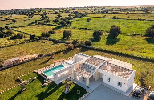 Rosolini Villa | 110 m² Villa ∙ 2 bedrooms ∙ 4 guests