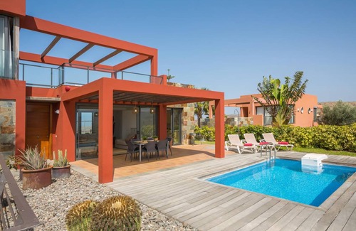 Salobre Villa | 110 m² Villa ∙ 2 bedrooms ∙ 4 guests