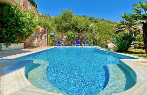 Vlachatika Villa | 110 m² Villa ∙ 3 bedrooms ∙ 6 guests