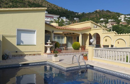 El Mas Fumats Villa | 110 m² Villa ∙ 2 bedrooms ∙ 4 guests