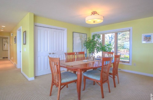 Muskegon House | 110 ' OF BEAUTIFUL LAKE MICHIGAN SHORELINE
