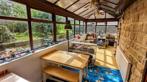Headingley House | 1100 m² House ∙ 3 bedrooms ∙ 8 guests