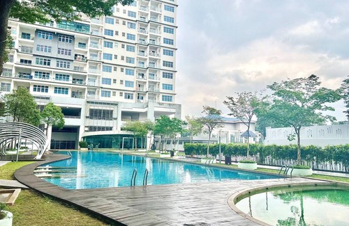 Bandar Puchong Jaya House | 1100 m² House ∙ 2 bedrooms ∙ 10 guests