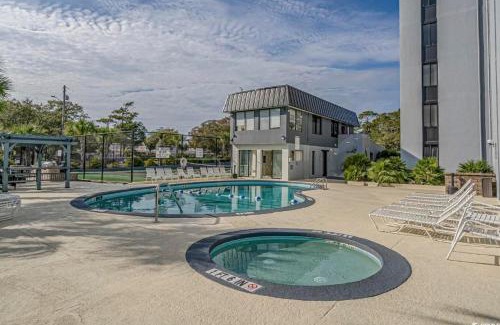 Myrtle Beach Apartment | 1101 at the Towers- Holiday Towers